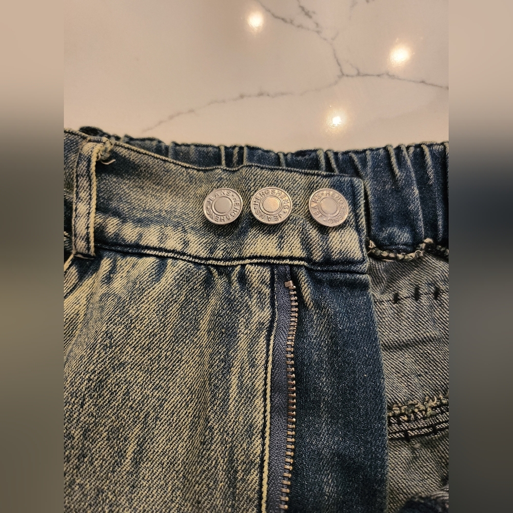 Distessed Baggy Jeans - Picture 5 of 9